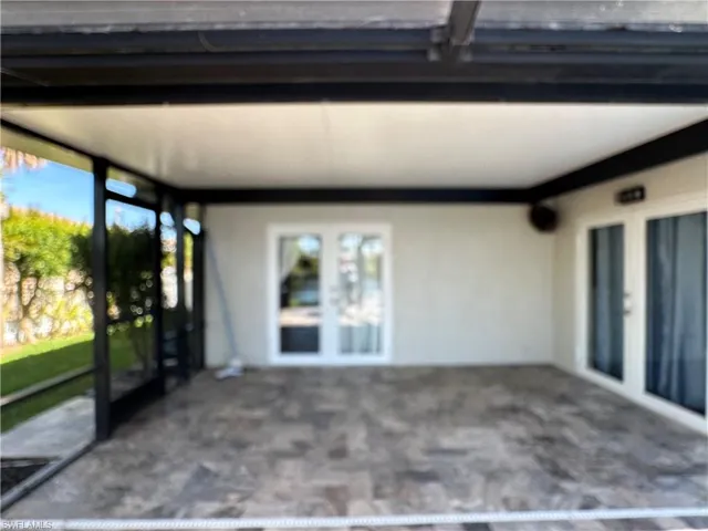 Right Side of Screened Lanai Area