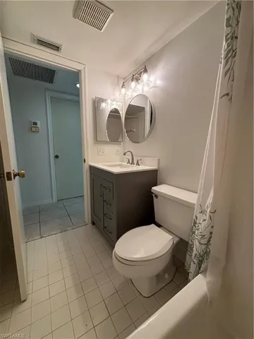 2103 Tama Cir 2, Naples, Florida 34112