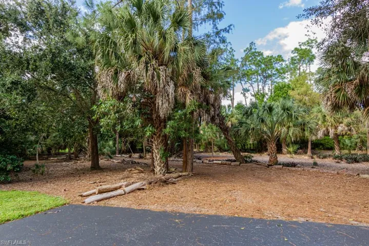 2103 Tama Cir 2, Naples, Florida 34112