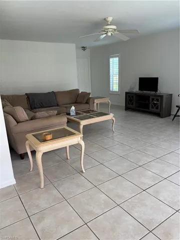2103 Tama Cir 2, Naples, Florida 34112