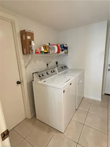 2103 Tama Cir 2, Naples, Florida 34112