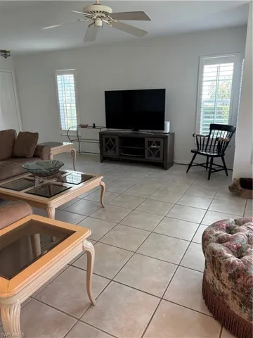 2103 Tama Cir 2, Naples, Florida 34112