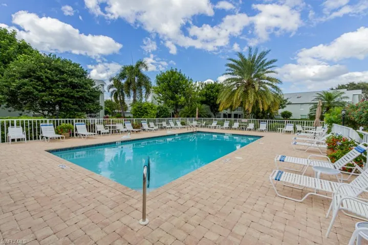 2103 Tama Cir 2, Naples, Florida 34112