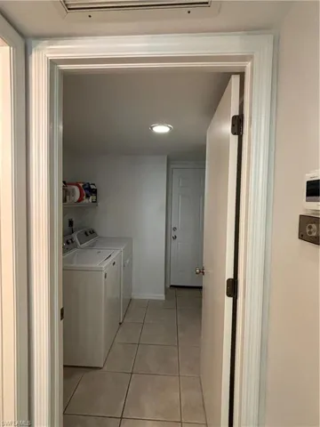 2103 Tama Cir 2, Naples, Florida 34112