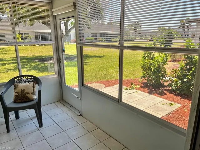 6839  Sandtrap  DR, Fort Myers, FL 33919
