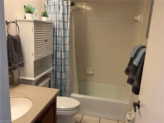 6839  Sandtrap  DR, Fort Myers, FL 33919
