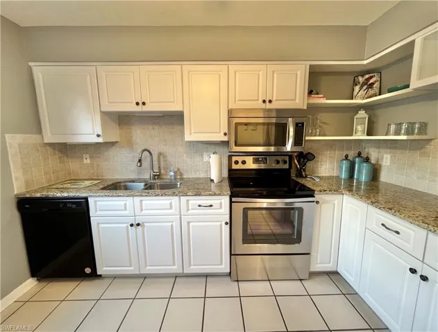 6839  Sandtrap  DR, Fort Myers, FL 33919
