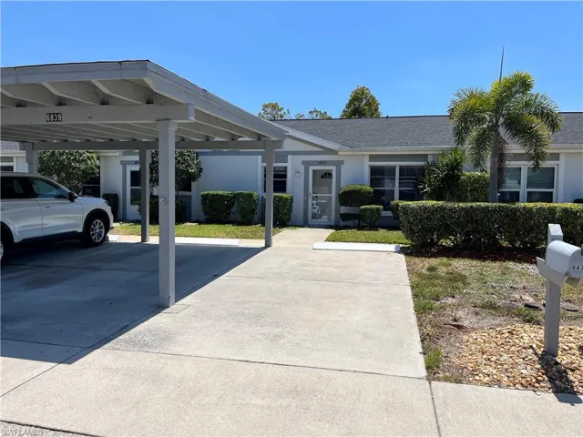 6839  Sandtrap  DR, Fort Myers, FL 33919