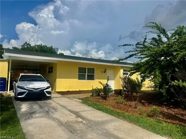 118 Alcala Ave, Lehigh Acres, Florida 33936