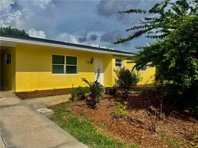 118 Alcala Ave, Lehigh Acres, Florida 33936