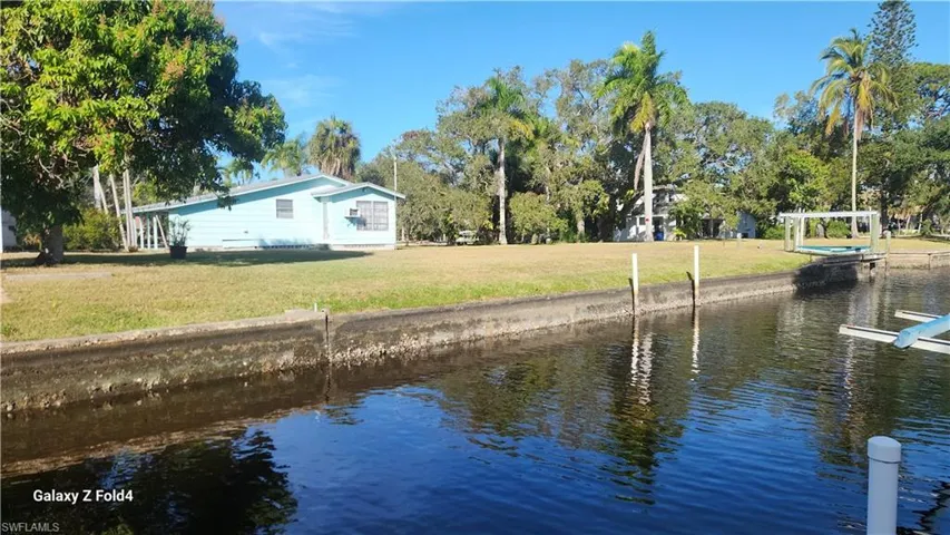 Gulf-Access canal
