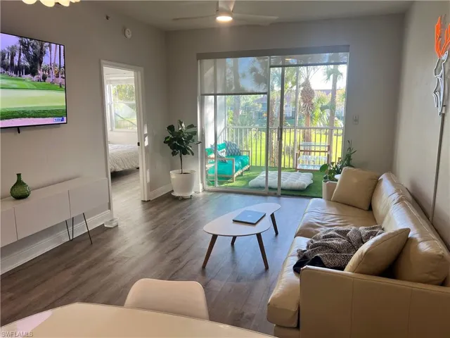 3950  Loblolly Bay  DR, Naples, FL 34114