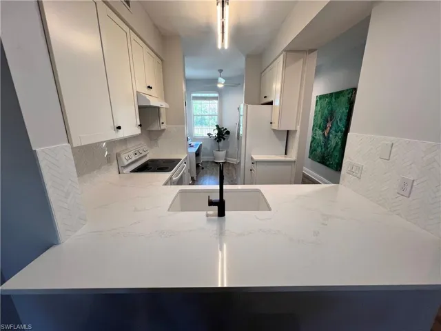 3950  Loblolly Bay  DR, Naples, FL 34114