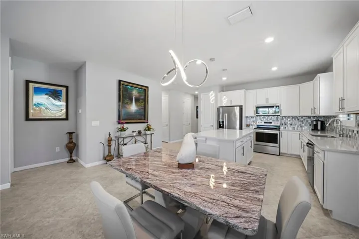 16051 Palmetto Prairie Dr, Alva, Florida 33920