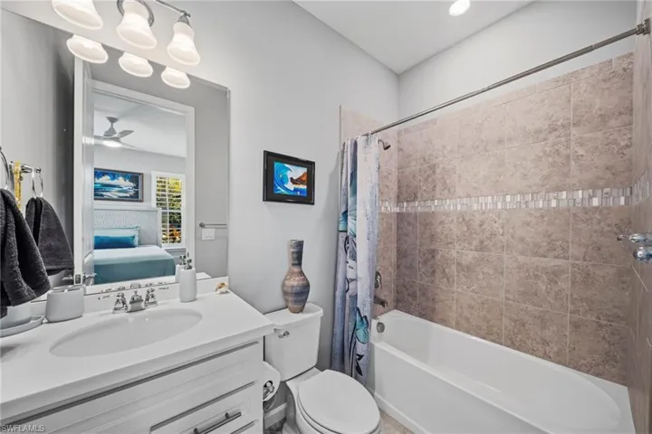 16051 Palmetto Prairie Dr, Alva, Florida 33920