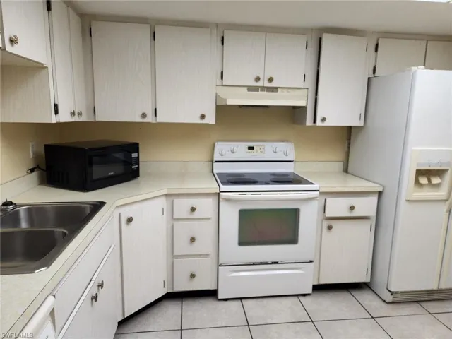 4104 Se 12th Pl, Cape Coral, Florida 33904