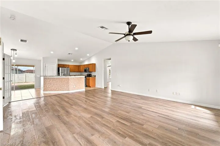 1222 Nw 20th Pl, Cape Coral, Florida 33993