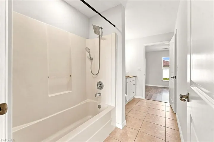 1222 Nw 20th Pl, Cape Coral, Florida 33993