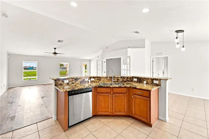 1222 Nw 20th Pl, Cape Coral, Florida 33993