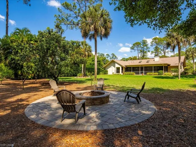 In-ground fire pit
