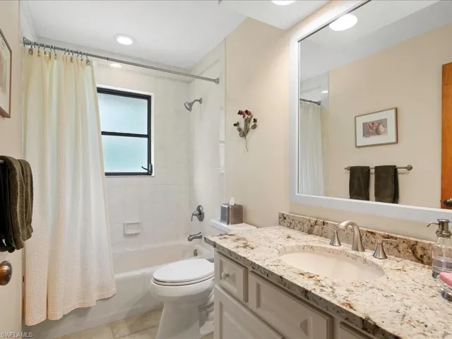 2nd Bathroom