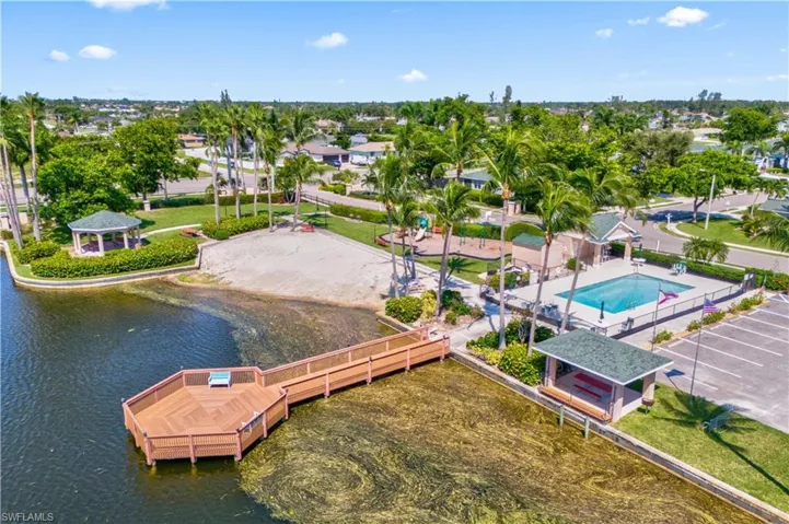 1805 Emerald Cove Dr, Cape Coral Fl 33991