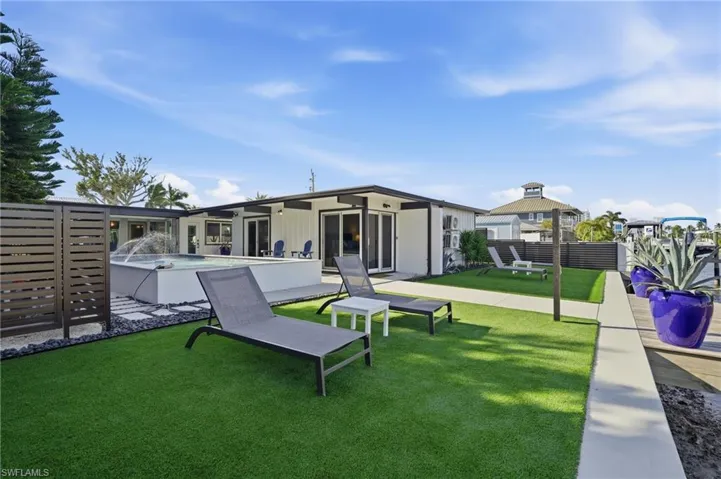 LOUNGE POOLSIDE - Virtually Edited Image