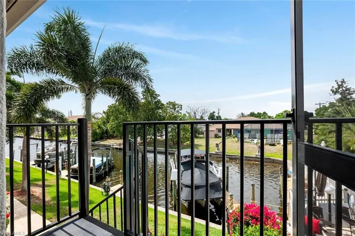 Balcony featuring a dock
