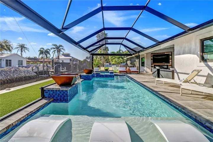 27129 Holly Ln, Bonita Springs, Florida 34135
