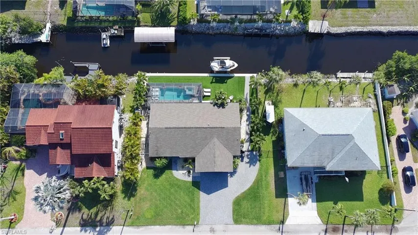 27129 Holly Ln, Bonita Springs, Florida 34135