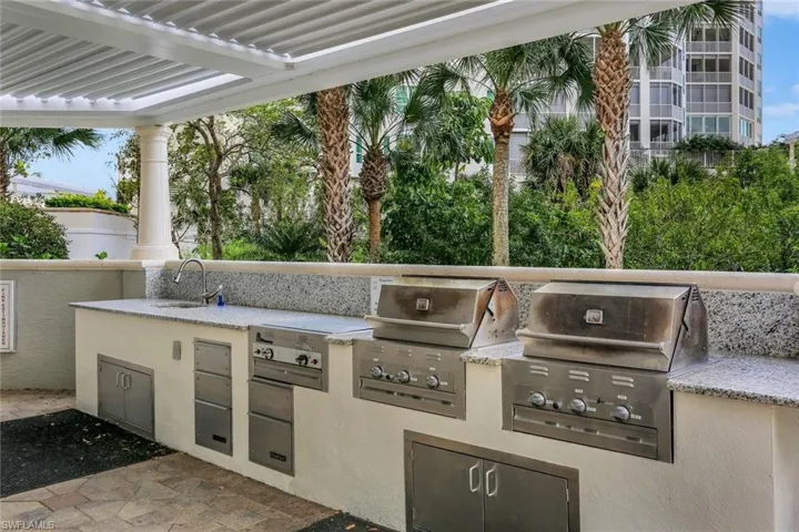 275 Indies Way 1205, Naples, Florida 34110