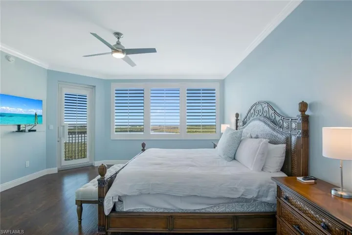 275 Indies Way 1205, Naples, Florida 34110