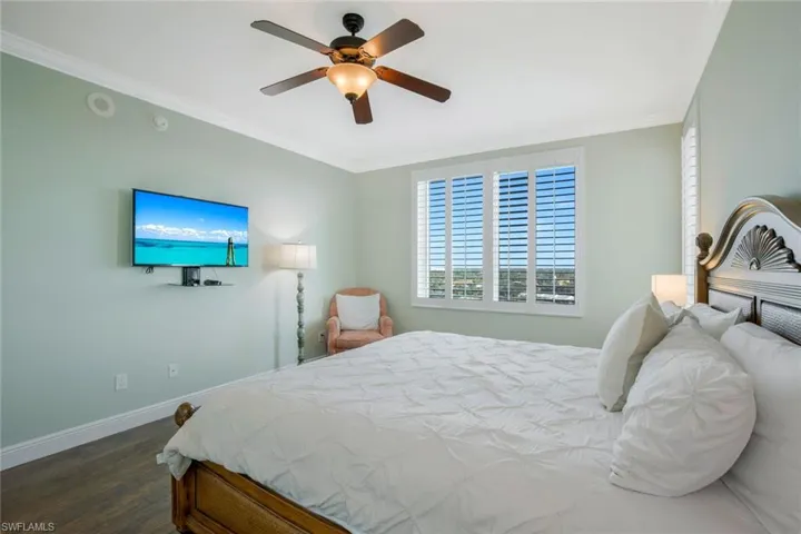 275 Indies Way 1205, Naples, Florida 34110