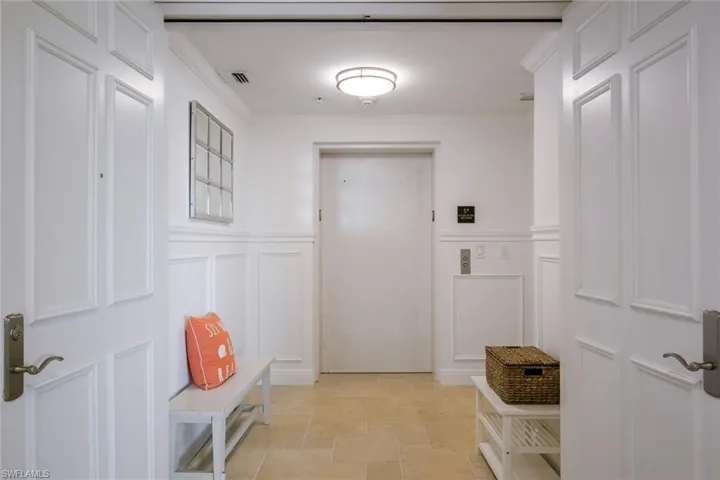 275 Indies Way 1205, Naples, Florida 34110