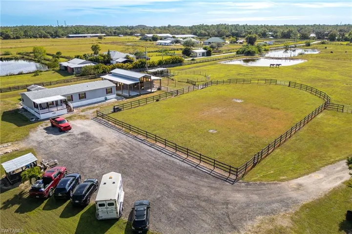10491  Deal  RD, North Fort Myers, FL 33917