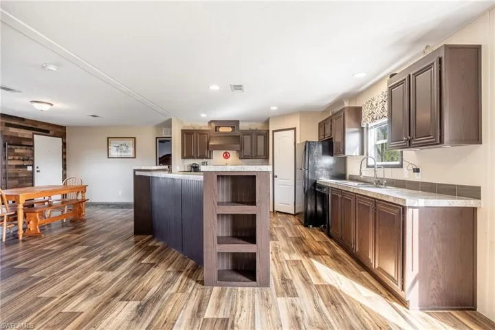 10491  Deal  RD, North Fort Myers, FL 33917