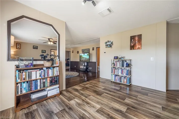 10491  Deal  RD, North Fort Myers, FL 33917