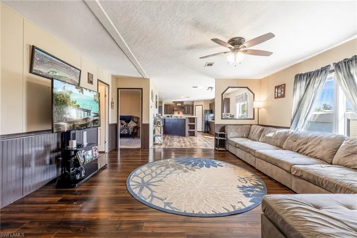 10491  Deal  RD, North Fort Myers, FL 33917