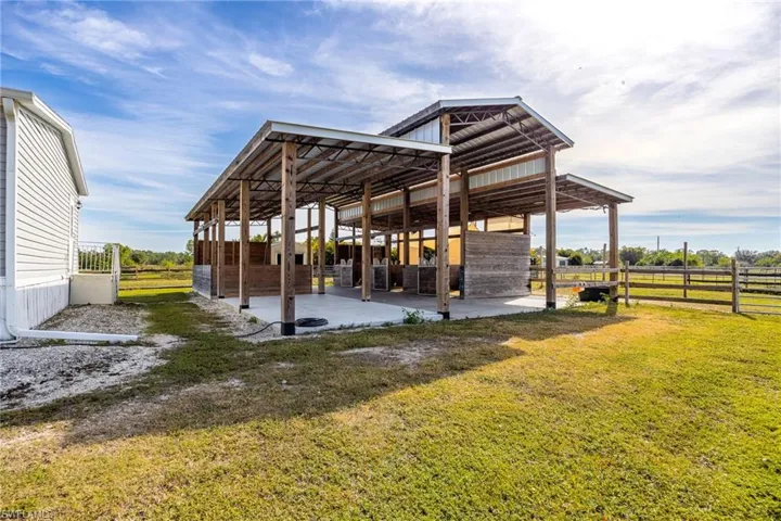 10491  Deal  RD, North Fort Myers, FL 33917