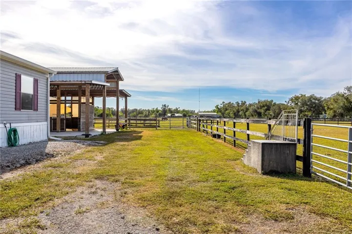 10491  Deal  RD, North Fort Myers, FL 33917