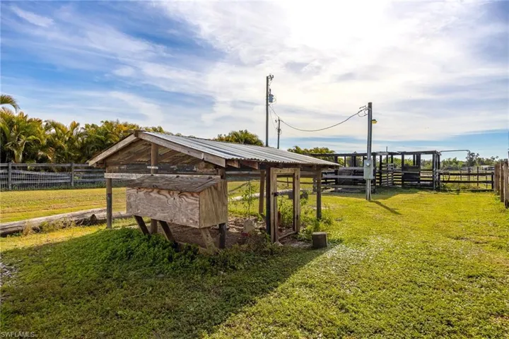 10491  Deal  RD, North Fort Myers, FL 33917