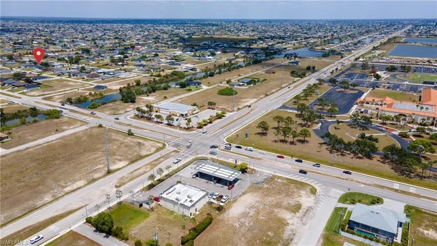 Within walking distance of Mariner Middle, and High schools. As well as the Library.