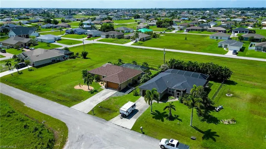 124 NW 11th  TER, Cape Coral, FL 33993
