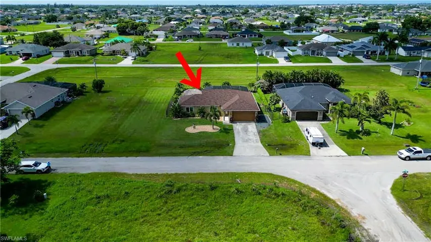 124 NW 11th  TER, Cape Coral, FL 33993