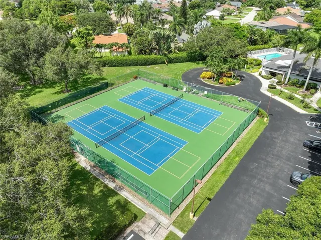 Tennis / Pickleball Courts