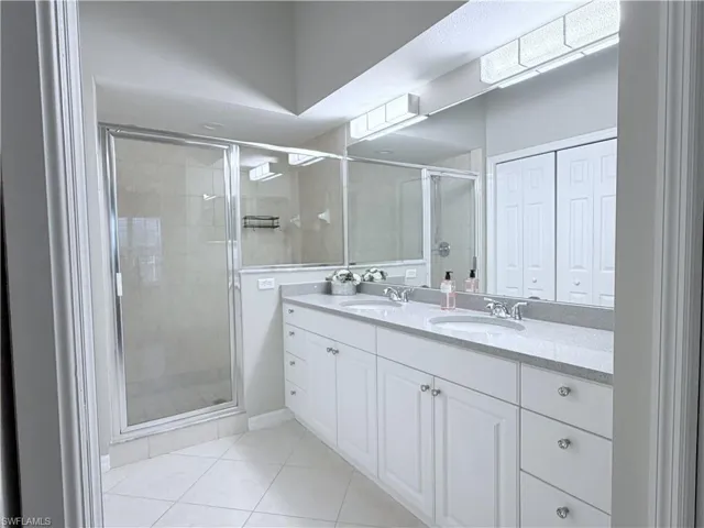 6345 Lexington Ct 201, Naples, Florida 34110