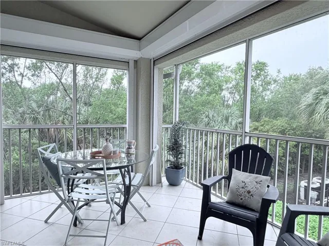 6345 Lexington Ct 201, Naples, Florida 34110