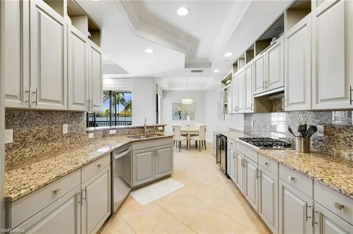 10731 Mirasol Dr 205, Miromar Lakes, Florida 33913