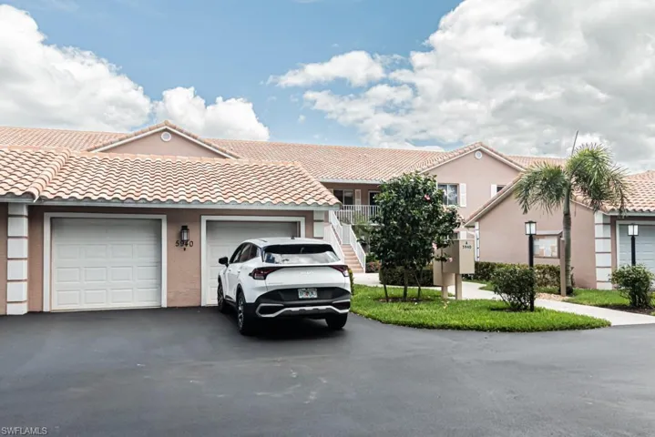 5940  Cranbrook  WAY, Naples, FL 34112