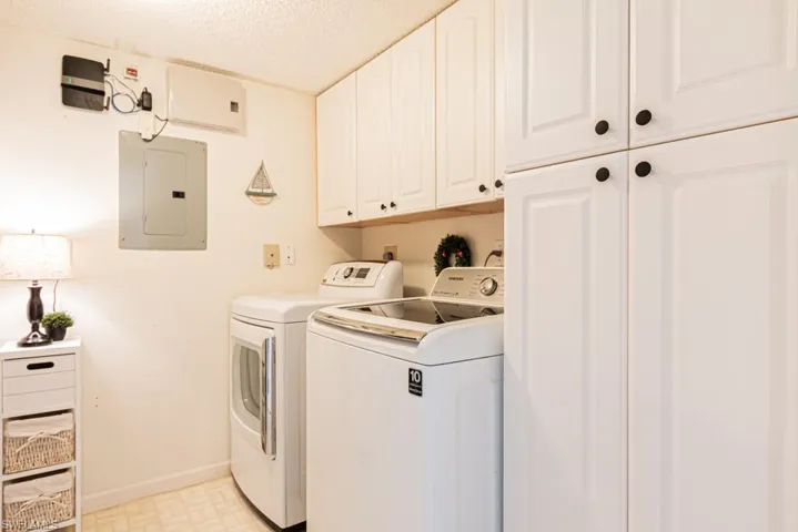 5940  Cranbrook  WAY, Naples, FL 34112